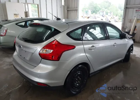 2012 Ford Focus Se z USA, uszkodzony, nr VIN 1FAHP3K2XCL230023